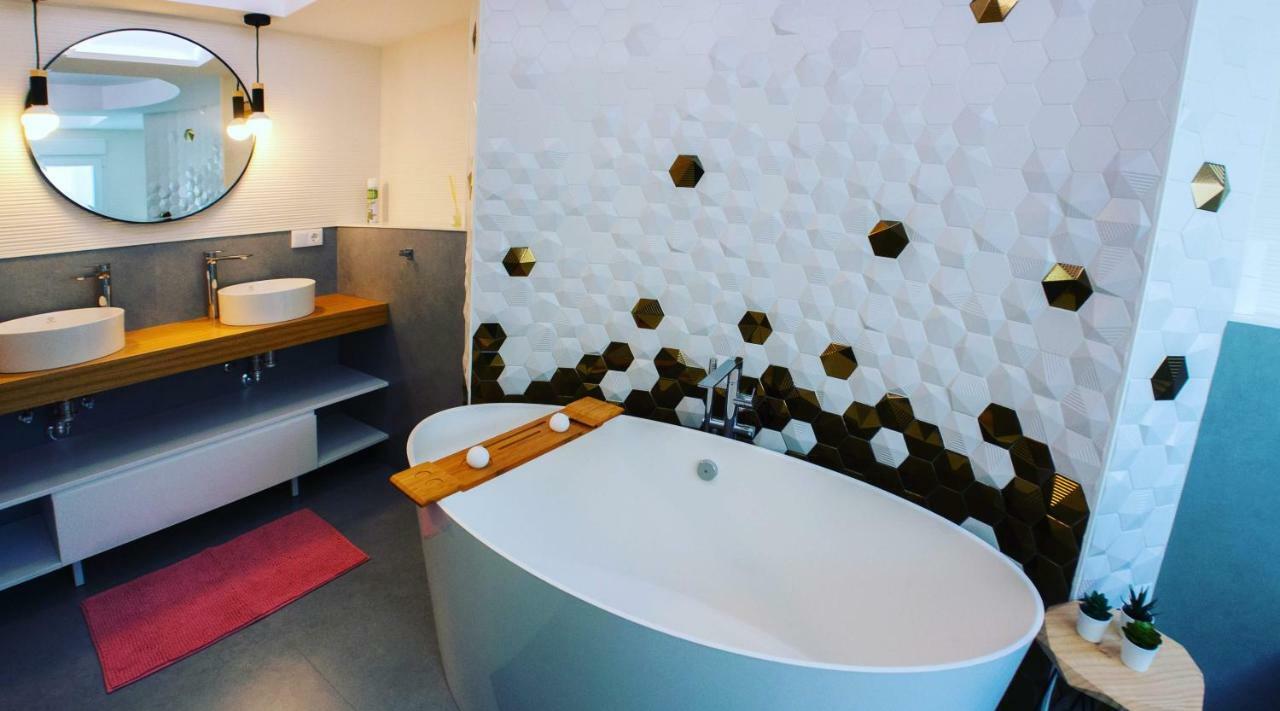Hexagonal Design Apartment Valência Exterior foto
